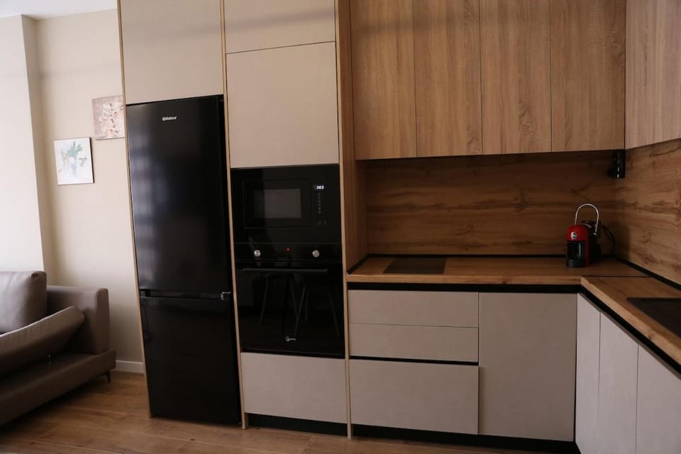 Bright 1BR Apartment Top Location Quiet Stay Apartment in Tirana