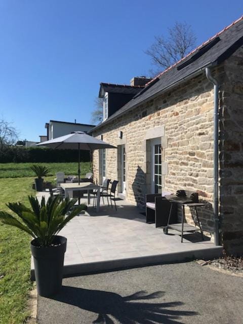 "Le Penty" Maison au calme, à quelques minutes à pieds du centre ville de Fouesnant et à 5minutes des plages en voiture! House in Fouesnant