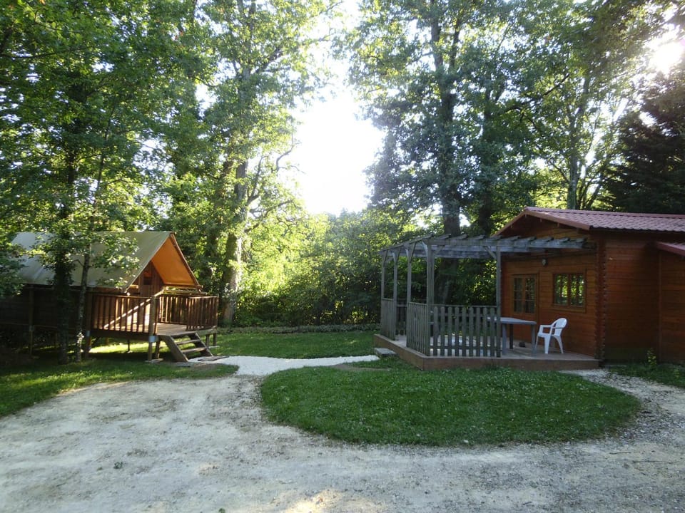 Chalet l'écureuil Chalet in Bourgogne-Franche-Comté