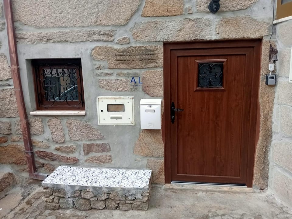 Casa da Castanha Sernancelhe House in Portugal