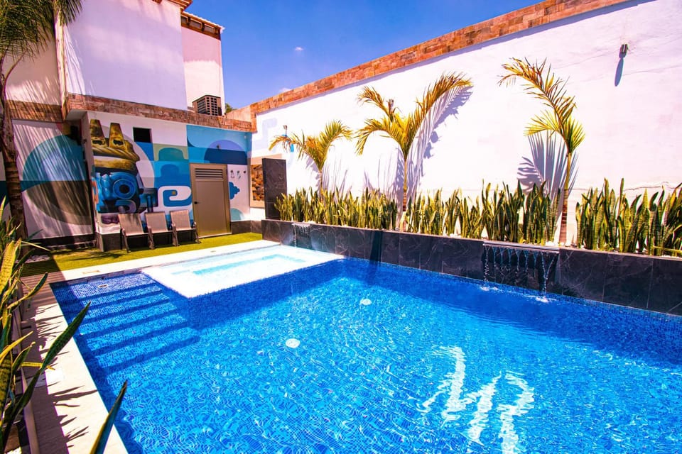 Swimming pool