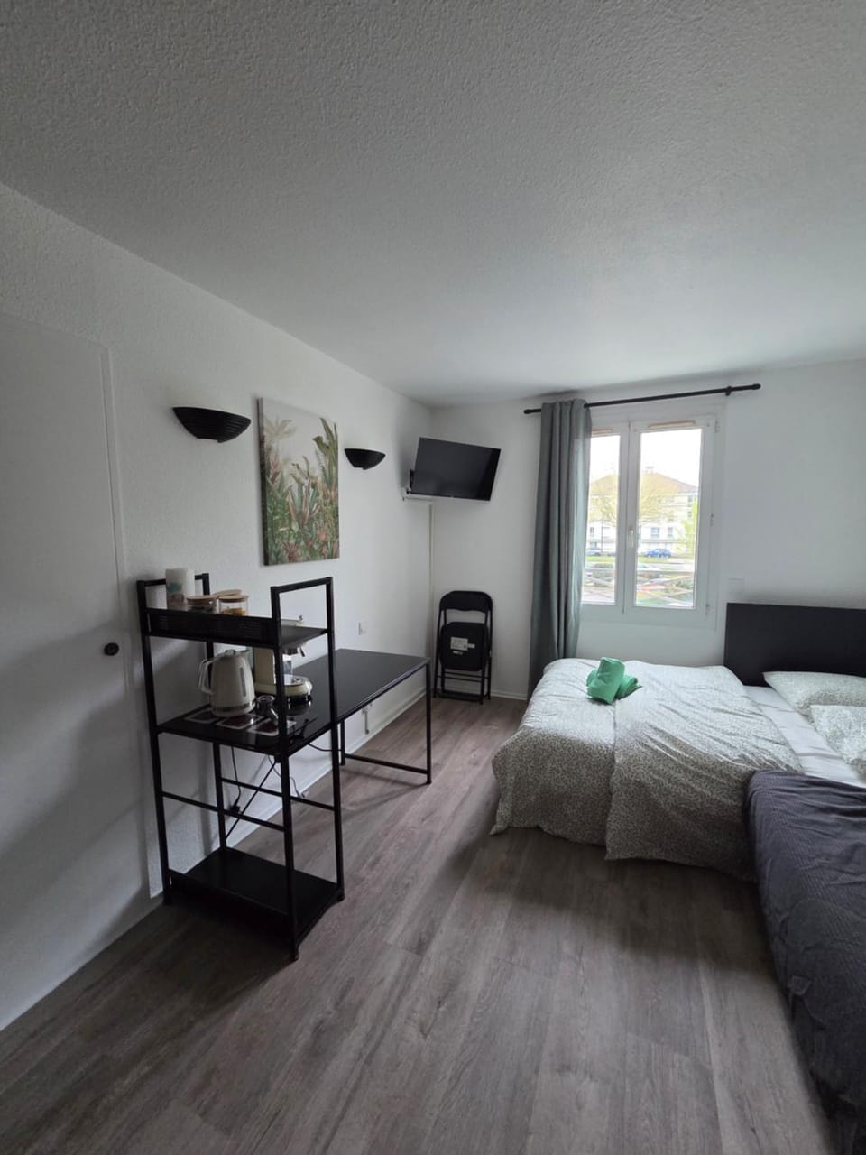 Studio proche Disneyland, centre-ville, parking Apartment in Bussy-Saint-Georges