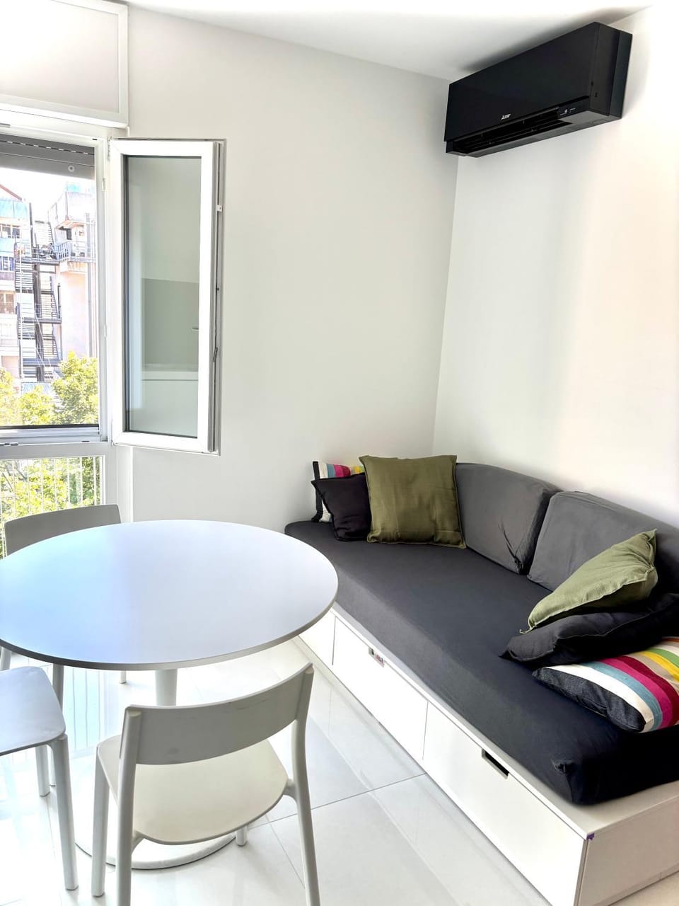 FabFour White - Via Tolmezzo 32 - free parking Apartment in Lignano Sabbiadoro