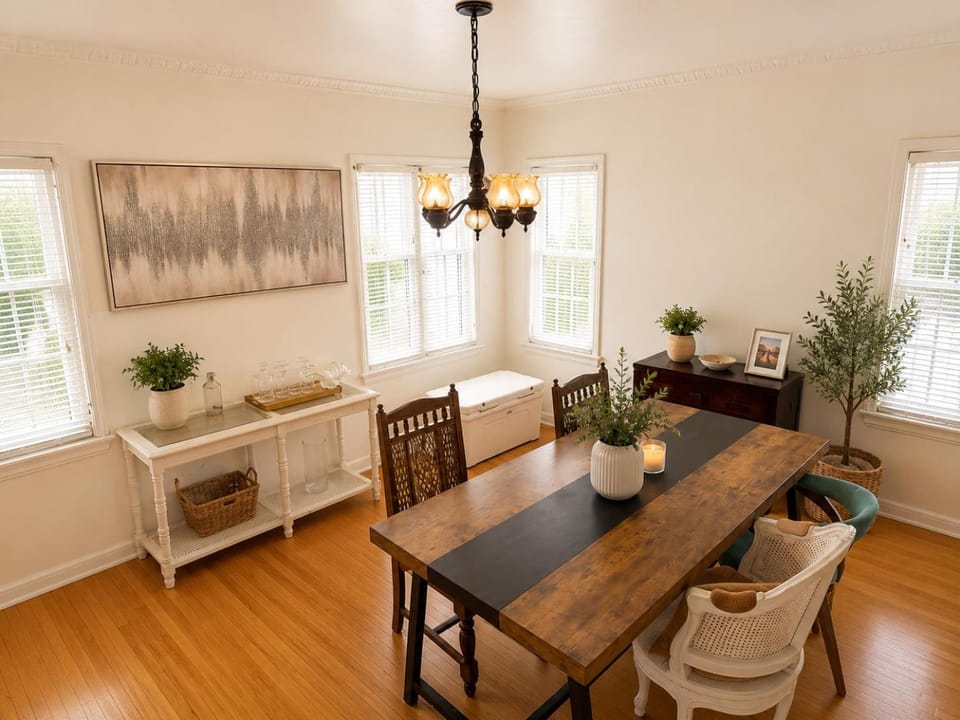 Dining area, Dinner
