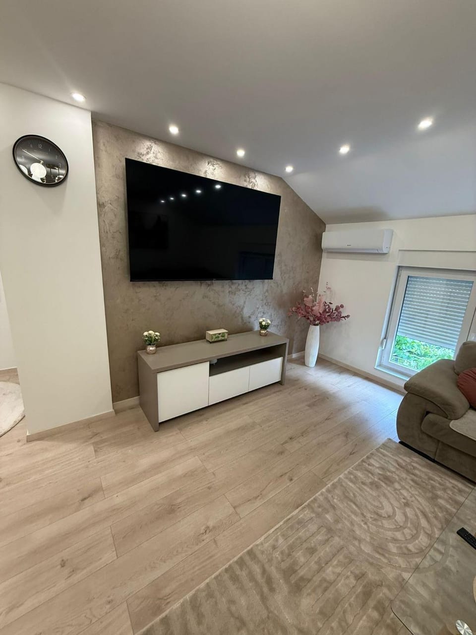 TV and multimedia, Living room