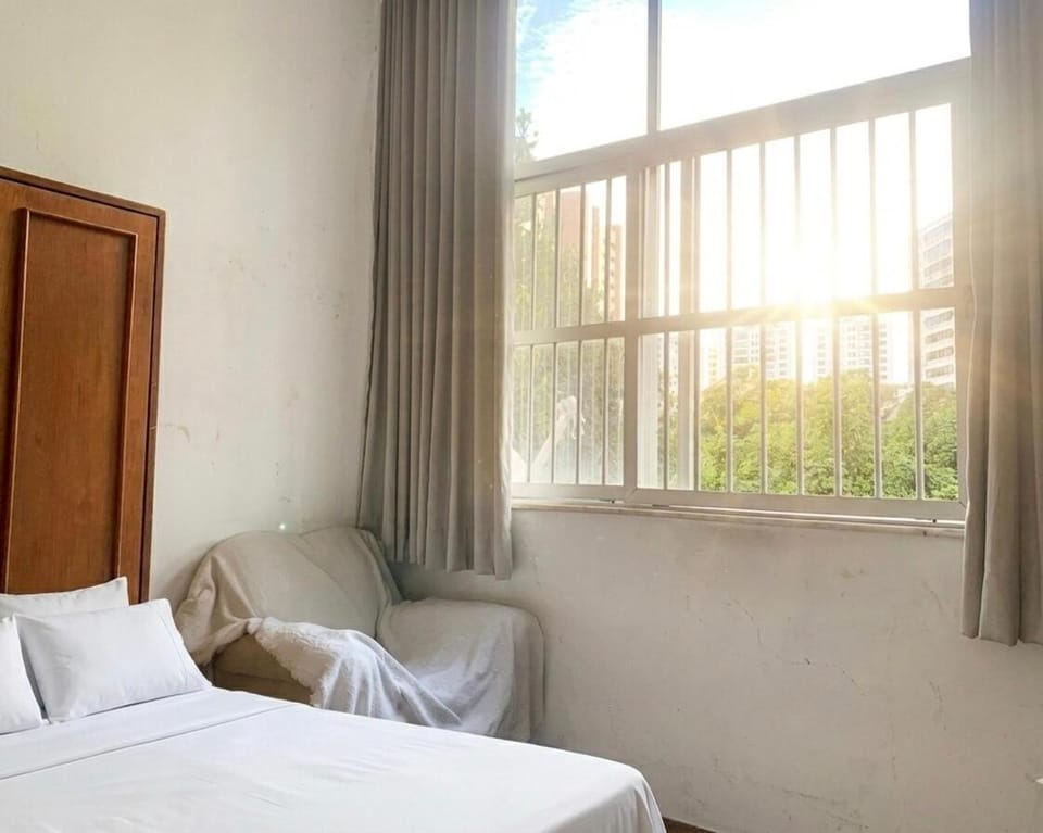 Ao lado da Barra e da UFBA - Simples e Econômico Apartment in Salvador