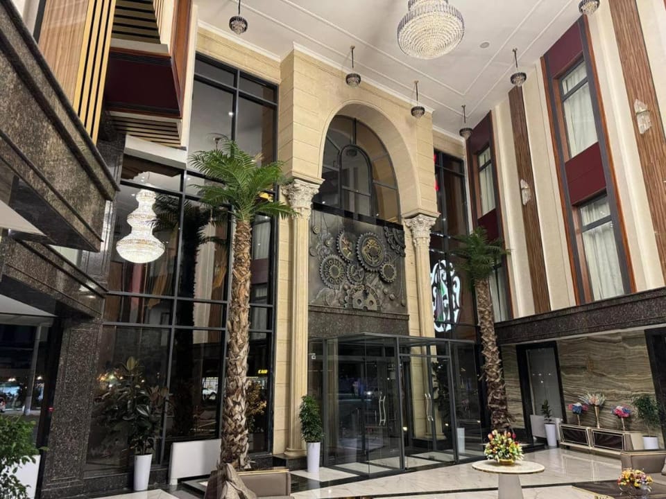 Property building, Facade/entrance, Day, City view