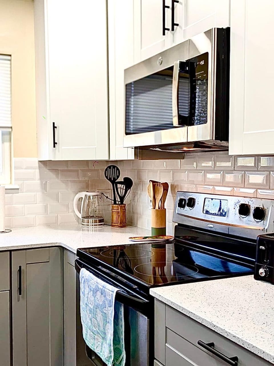 Modern 2bd 2br pool sleep 6 near Cherry Grove Beach Apartment in Little River