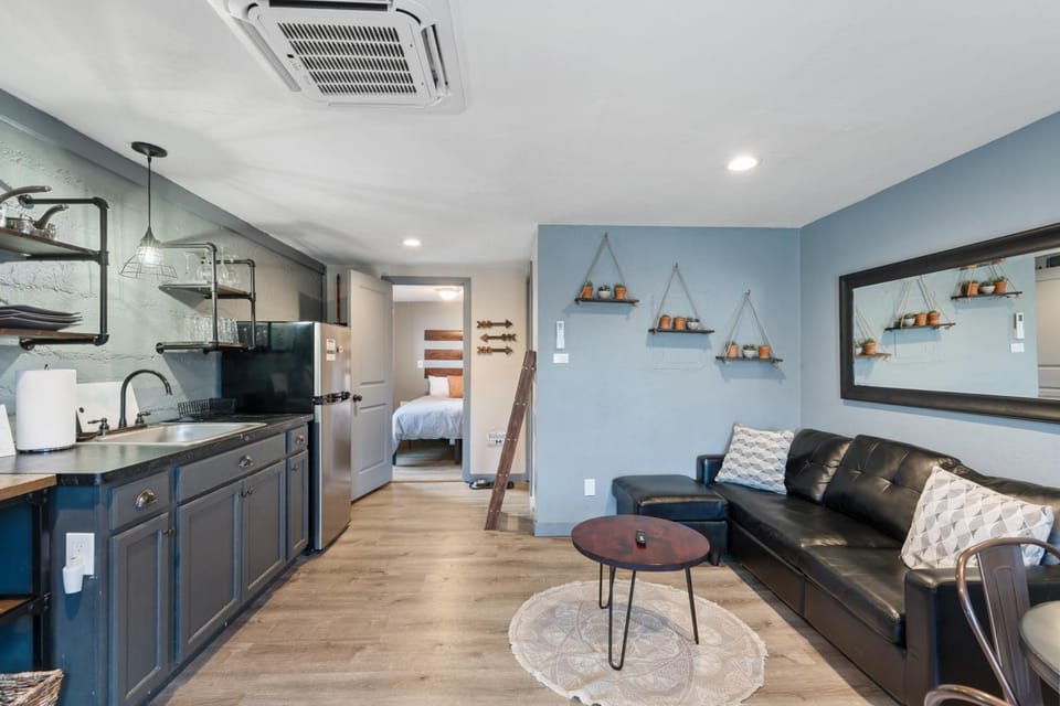 Kitchen or kitchenette, Living room, Seating area