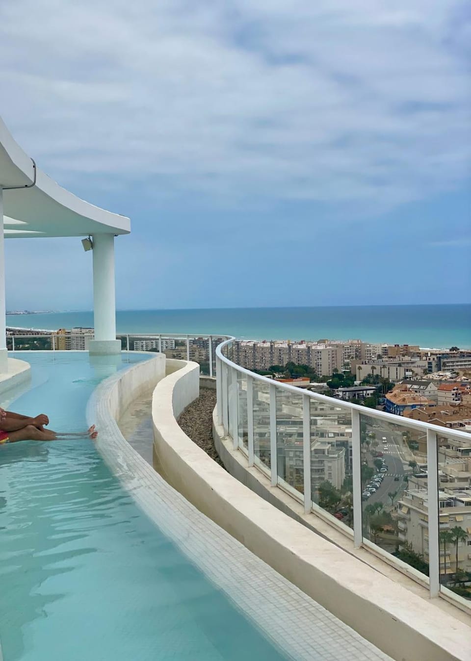 Seating area, City view, Sea view, Swimming pool, minibar