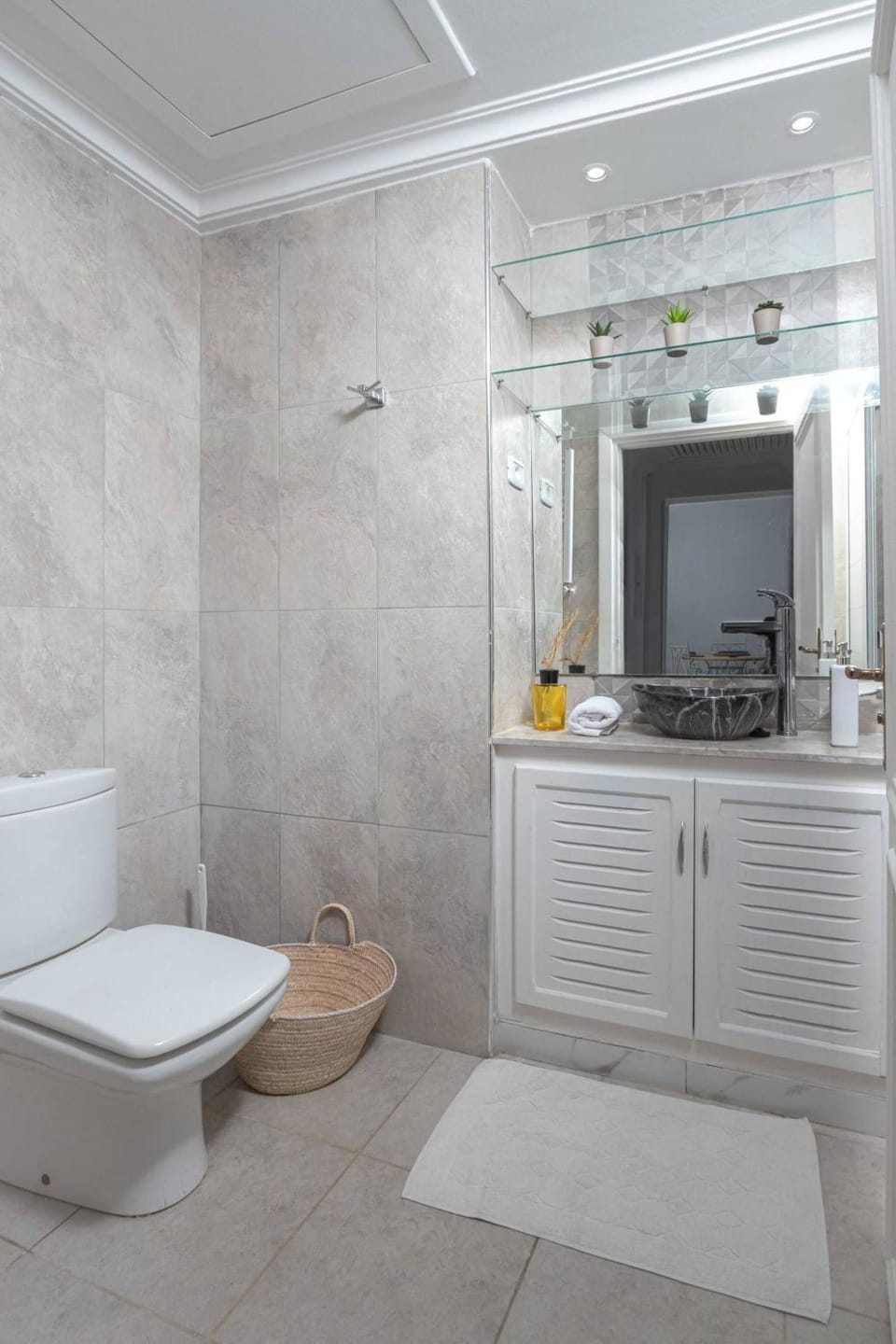 Charming 2-Bedroom Apartment with Ocean View in Carthage Apartment in Tunis Governorate, Tunisia