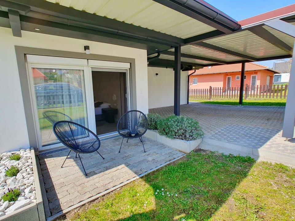 Ferienhaus Maxi mit Pool - Biro Tours nr 72 Villa in Hungary