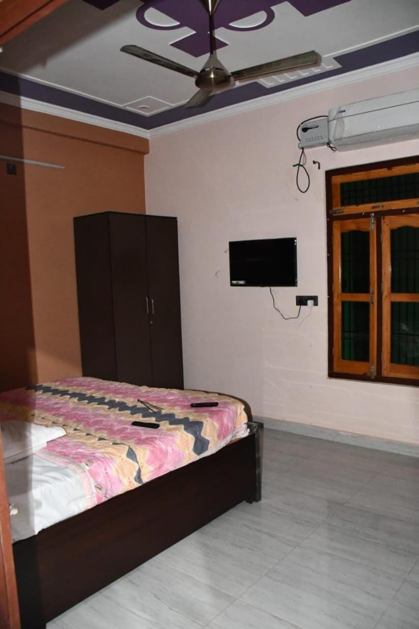 Vasudev Palace Hotel in Uttar Pradesh