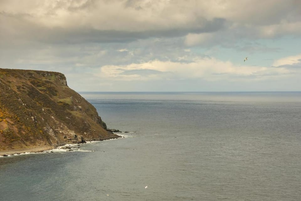 Nearby landmark, Day, Natural landscape, Mountain view, Sea view
