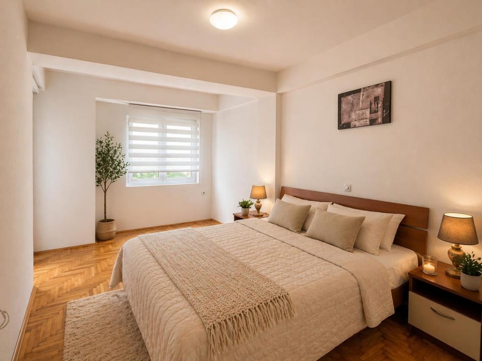 Bed, Living room, Photo of the whole room, Seating area, Bedroom