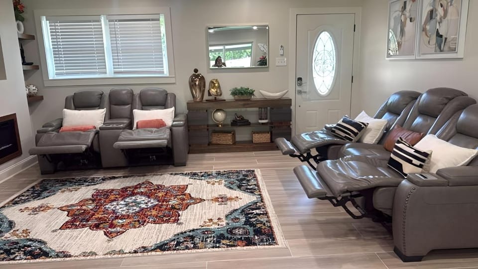 Communal lounge/ TV room, Living room
