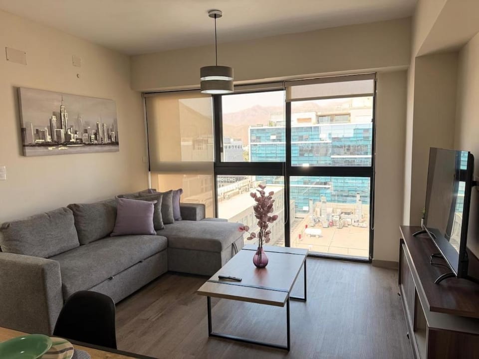 Nice 2-Bedroom Apartment frente Embassy USA - Av El Polo Apartment in La Molina
