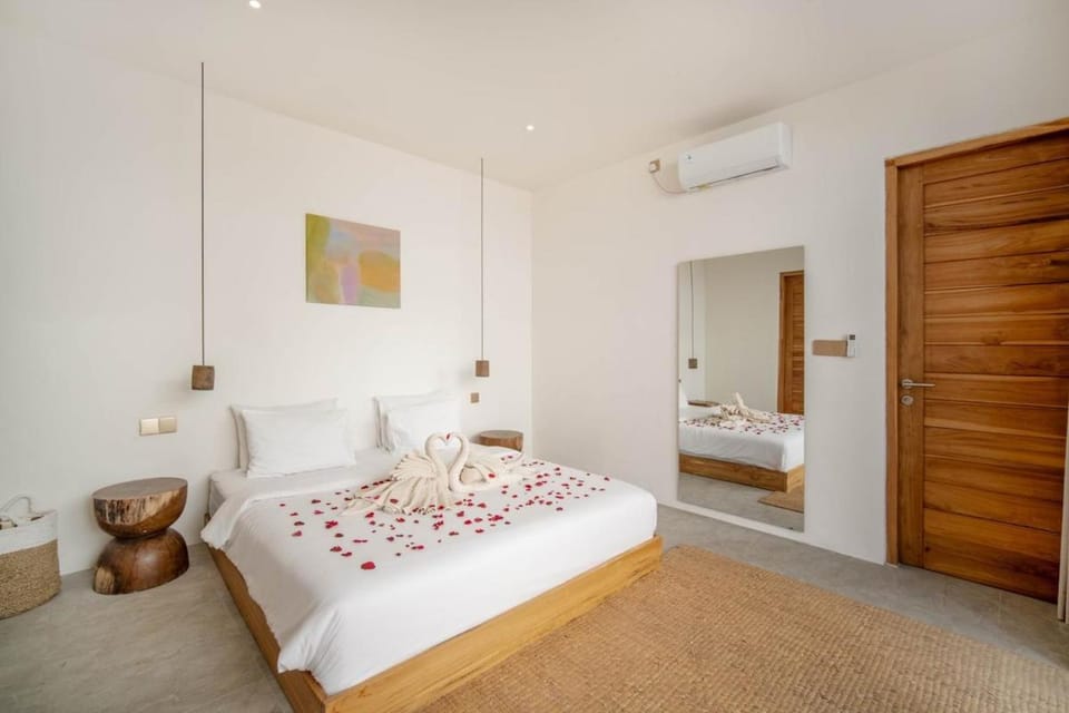 Muse Villa - Stylish 2BR Private Pool in Balangan Villa in Bali