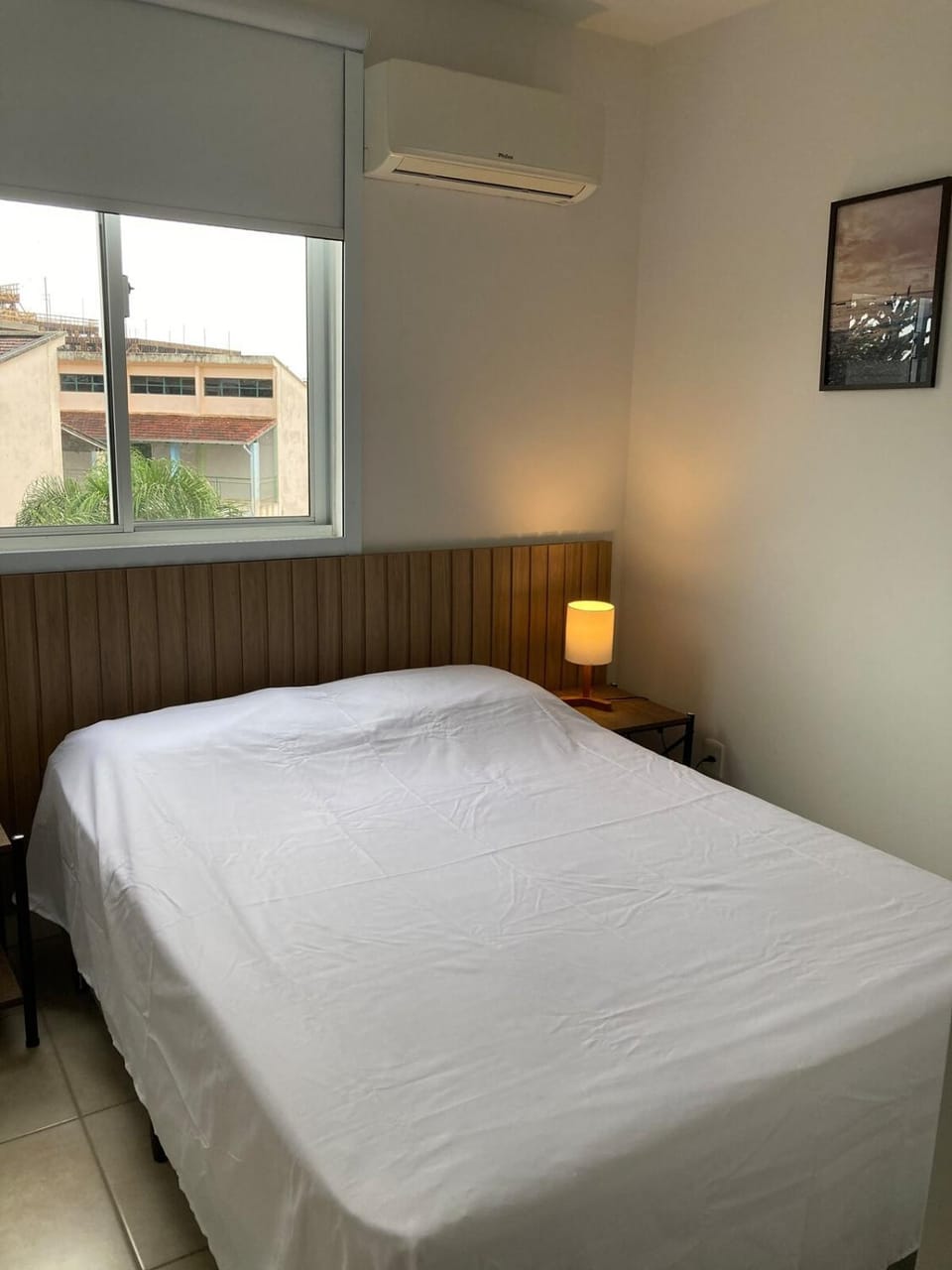 Bed, Photo of the whole room, Bedroom, air conditioner