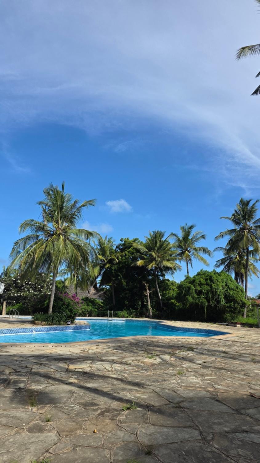 Golden Sun-Diani Beach GSIH Apartment in Diani Beach