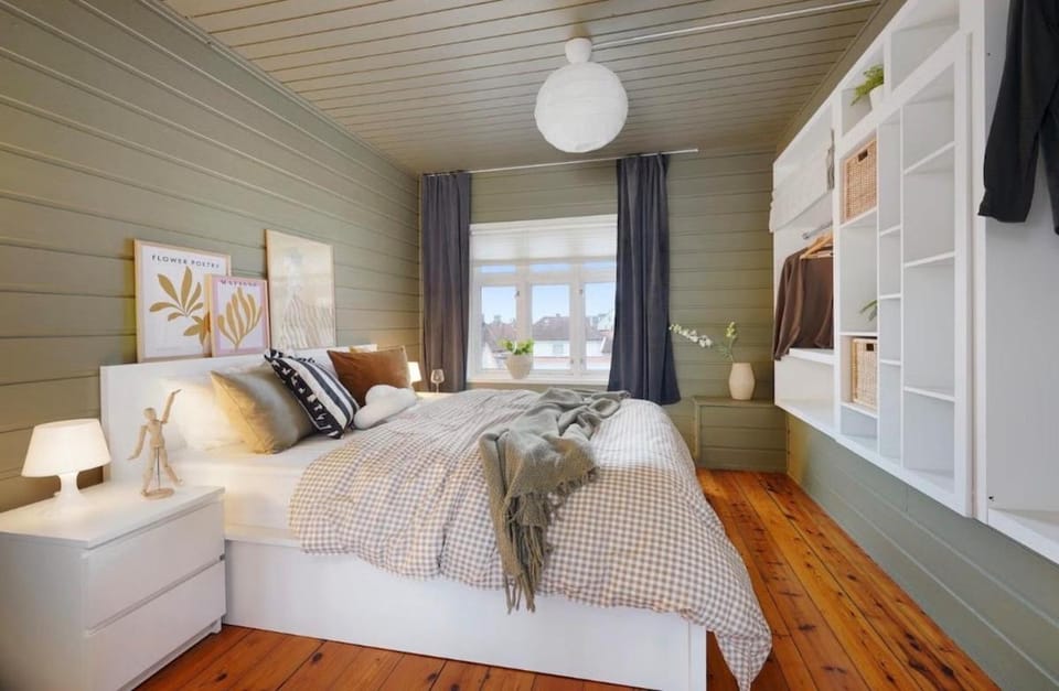 Cozy, classic loft apartment, central and calm Apartment in Stavanger