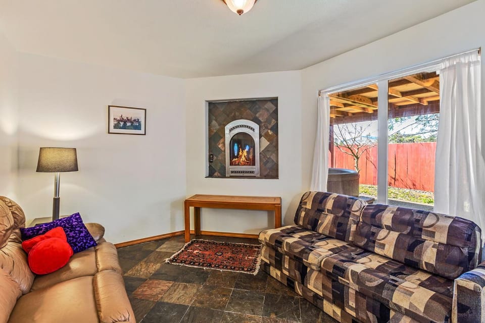 Comfy Home near the Ocean Great for Family Fun House in Ocean Shores