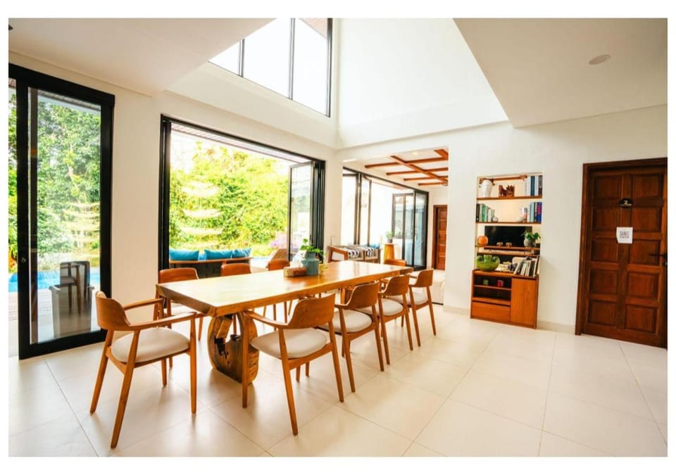 Dining area, Dinner, Dinner