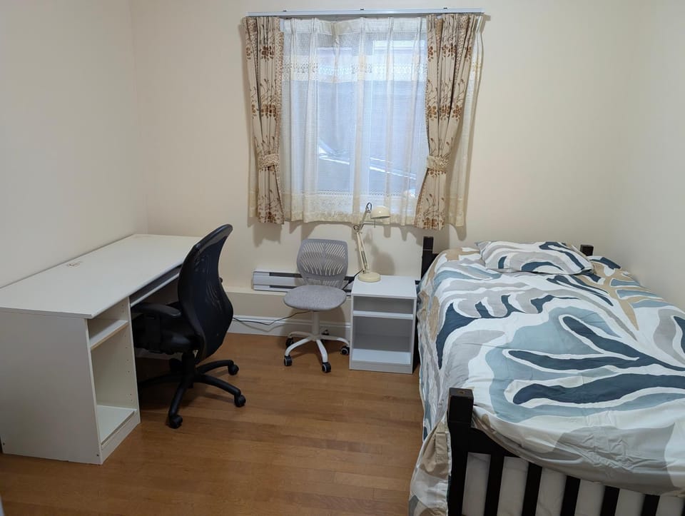 Langara Oakridge Bed and Breakfast in Vancouver