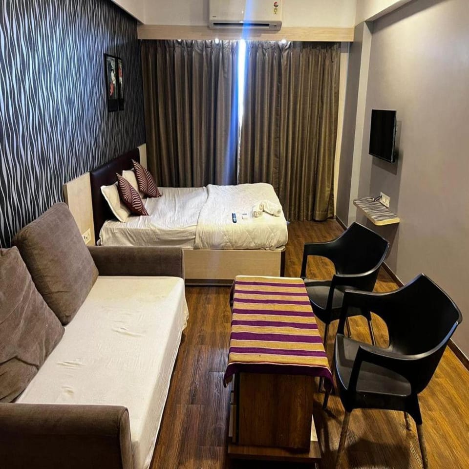 Weekend address Hotel in Gujarat