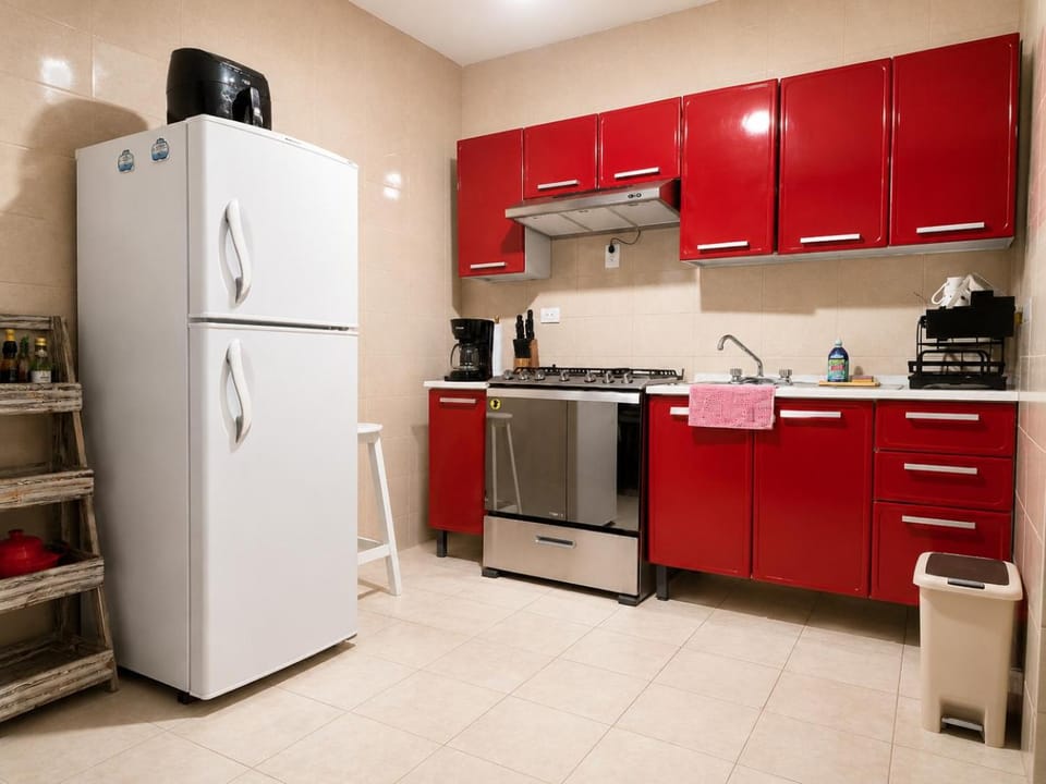microwave, stove, kitchen