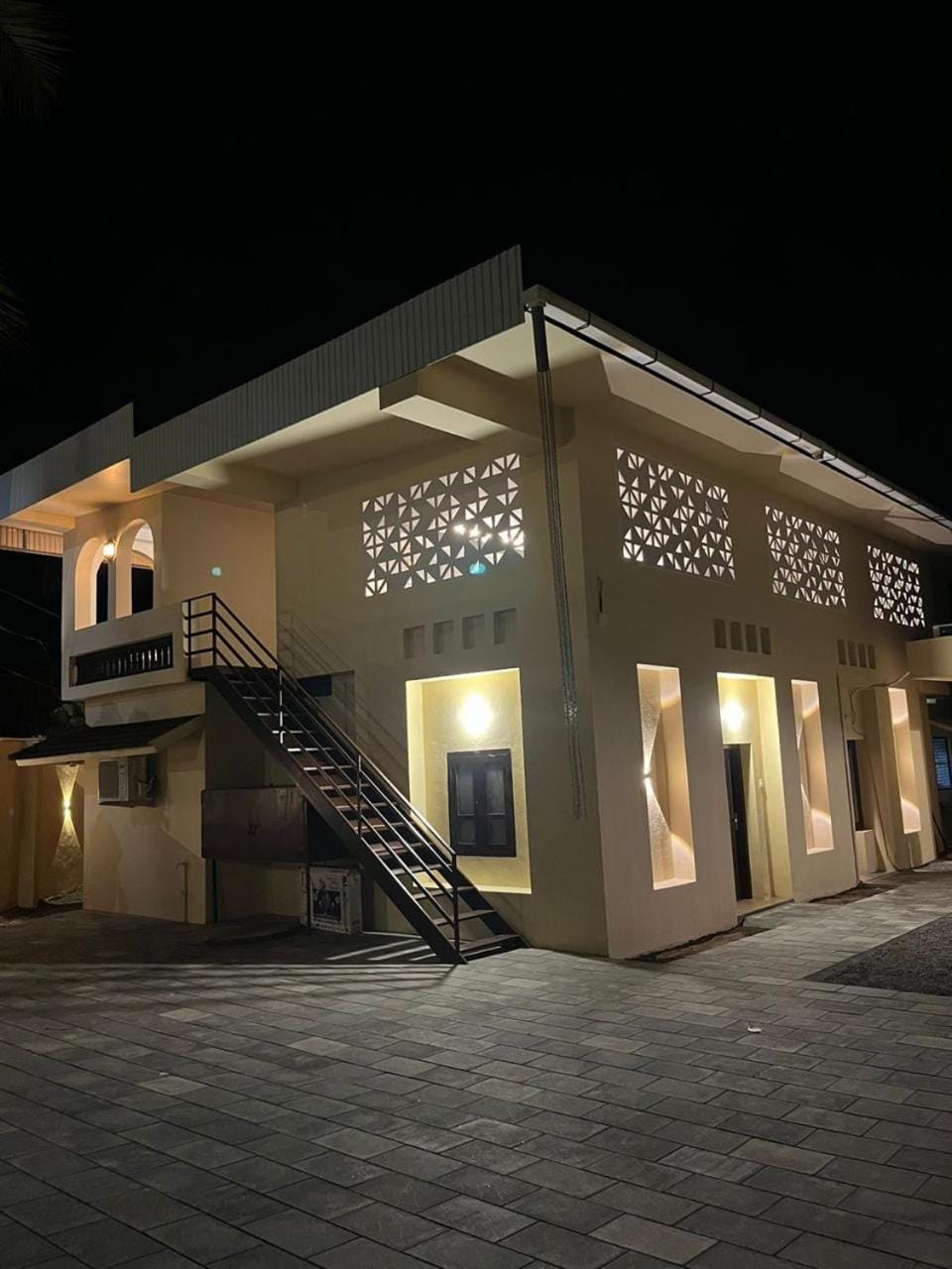 Property building, Night