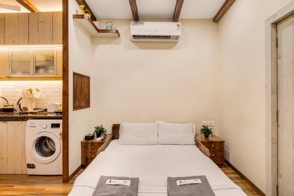 Bed, Photo of the whole room