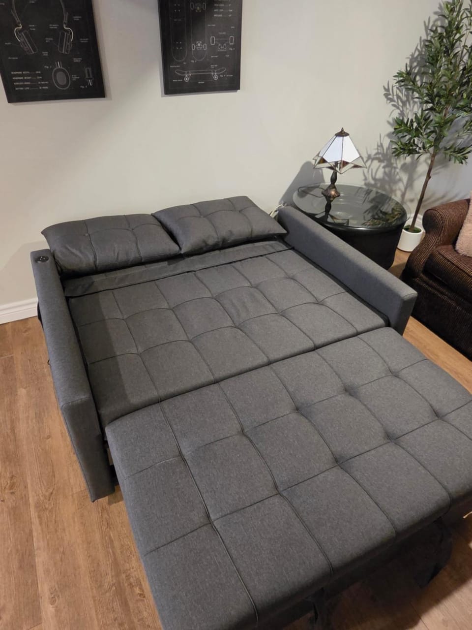 Bed, Living room, Seating area