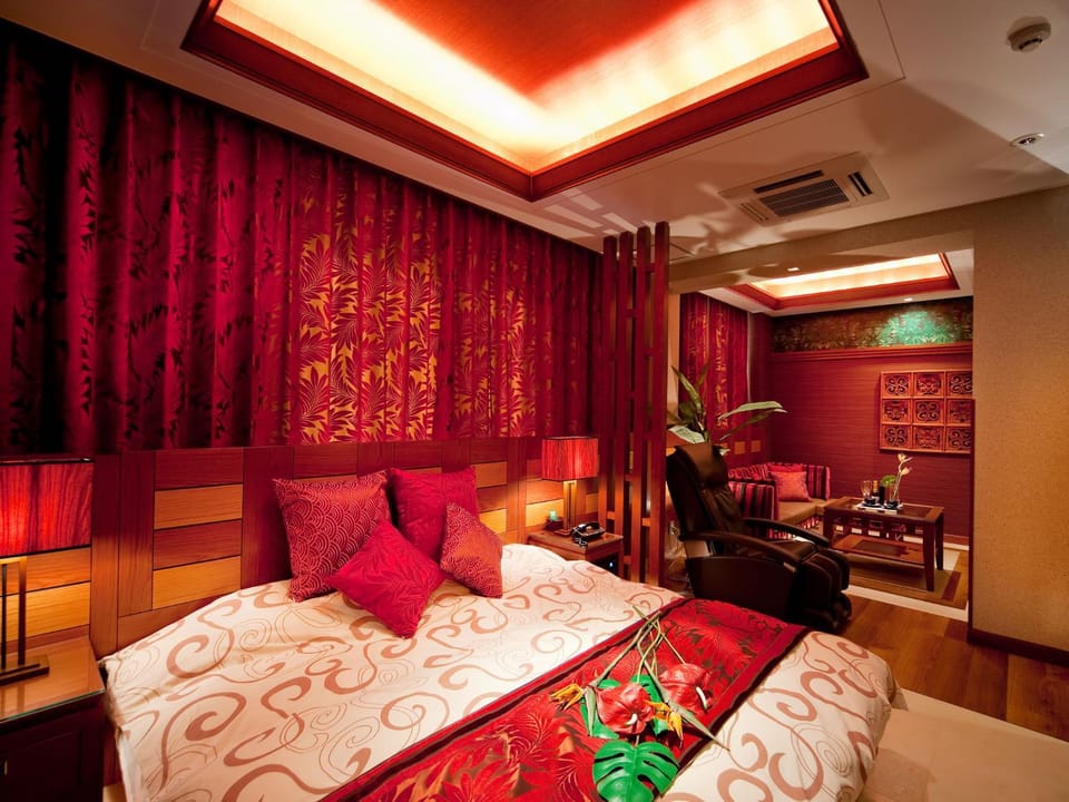 Photo of the whole room