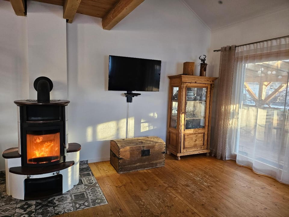 Living room, fireplace