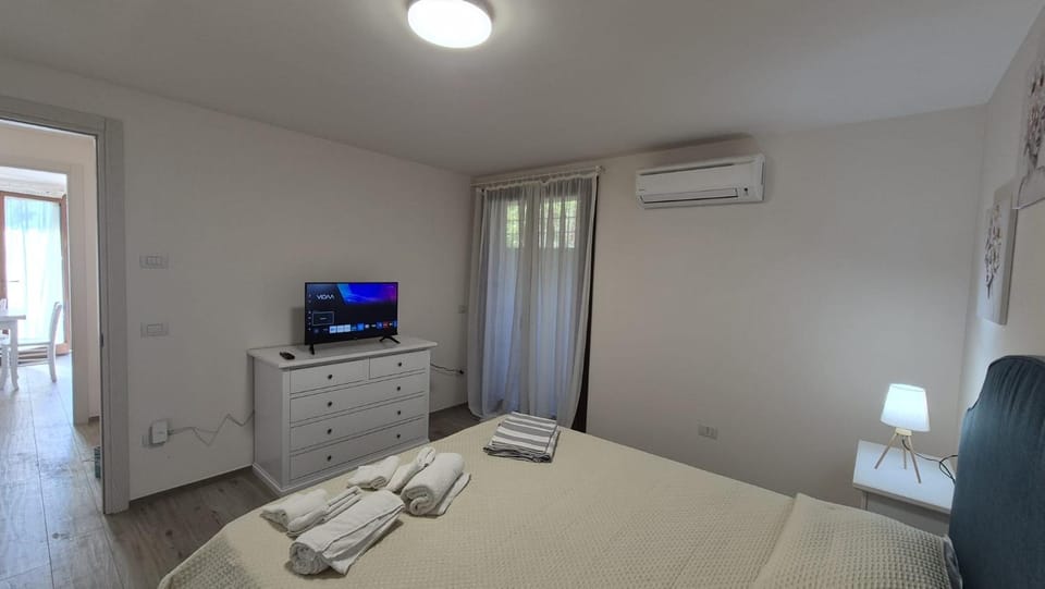 Podere le Bozze Camera "OLIVINA" Bed and Breakfast in Tuscany
