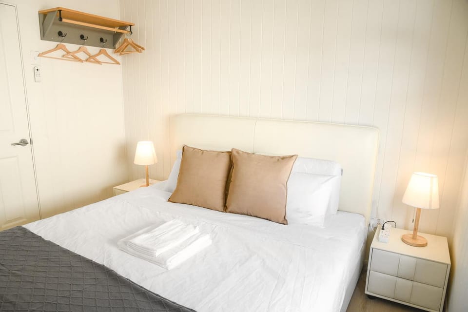 Bed, Photo of the whole room, Bedroom, towels, wardrobe