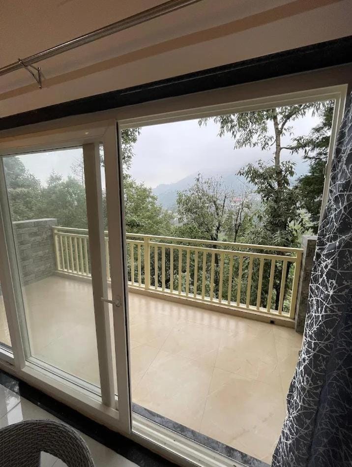 zox mussoorie Hotel in Uttarakhand