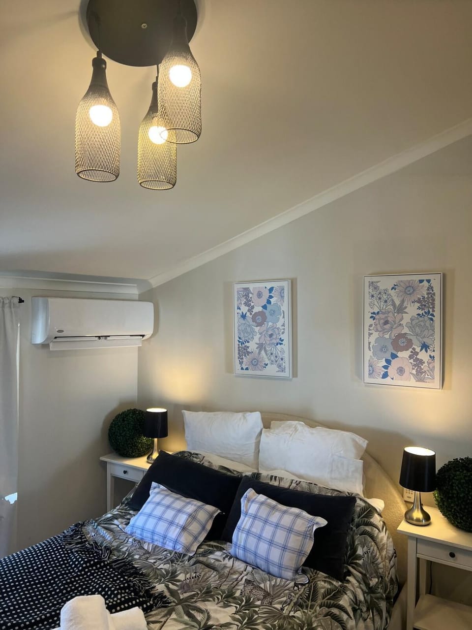 Darlinghurst Terrace in the heart of the hustle House in Surry Hills