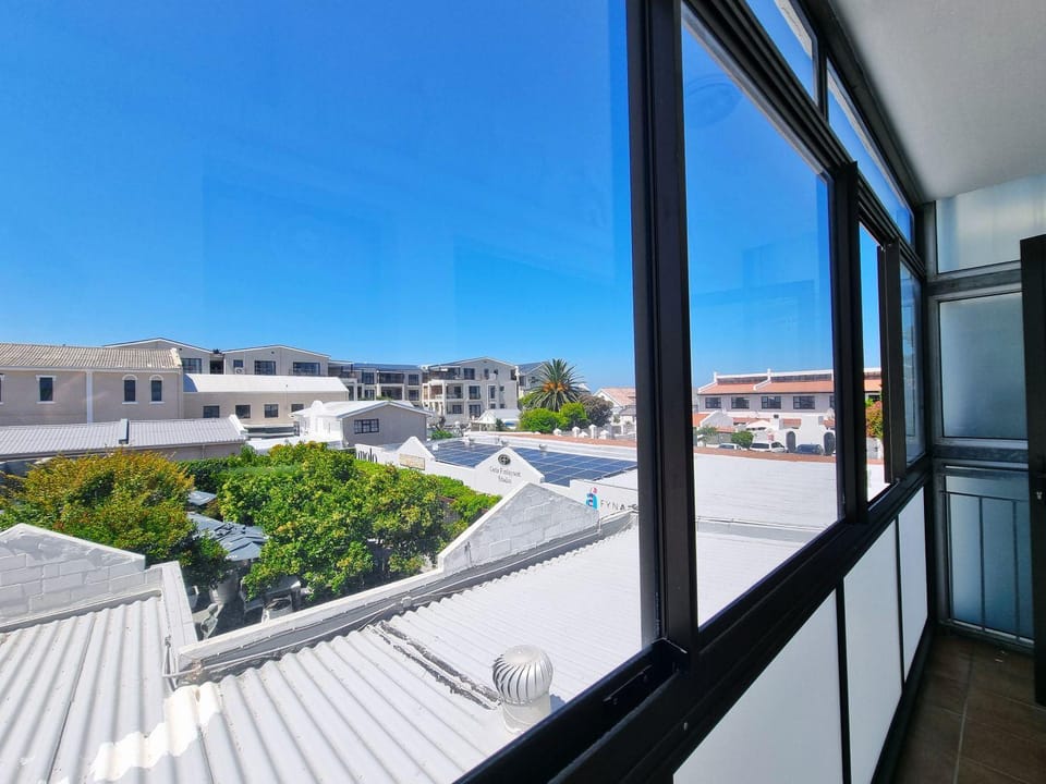 The Balcony Apartment in Hermanus