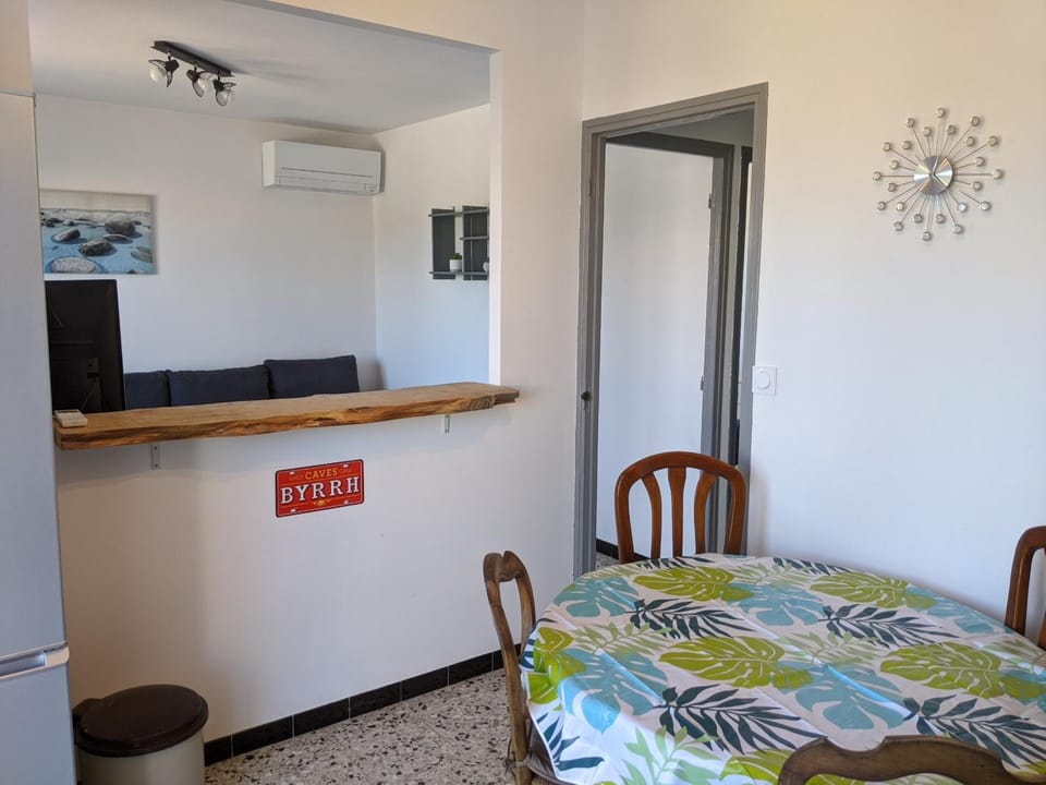 Charmant logement plain pied climatisé, 100 m de plage Apartment in Le Barcarès