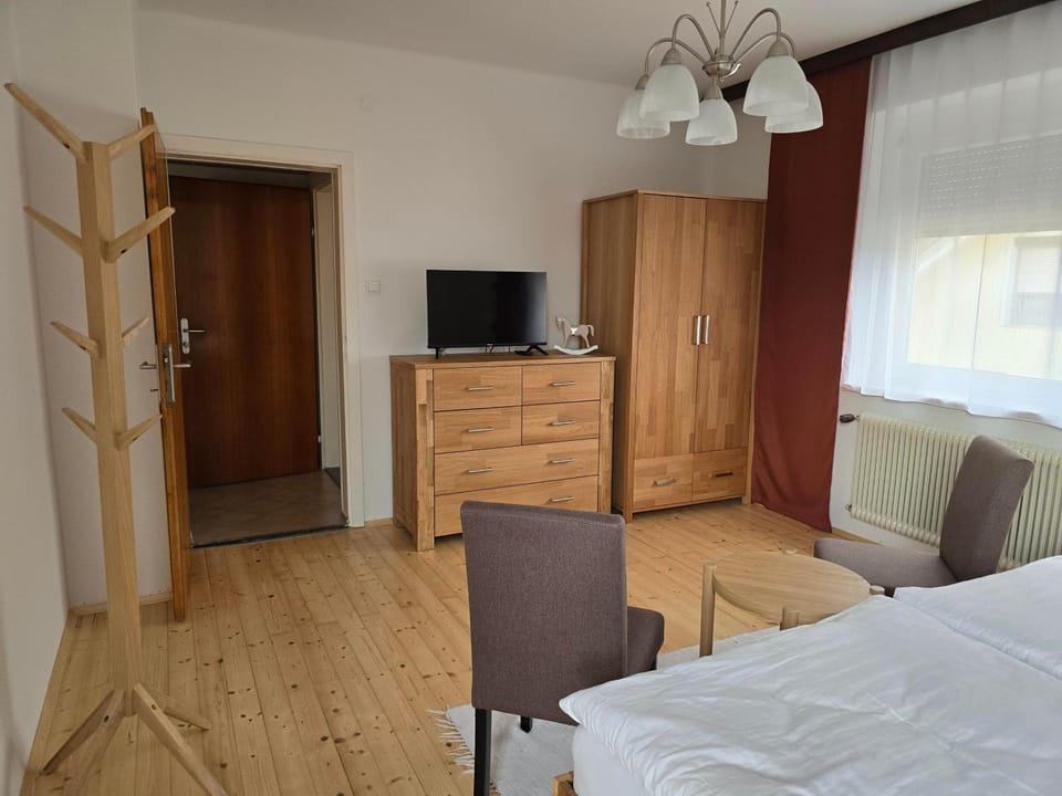 Ferienwohnungen Knaus Apartment in Spielberg