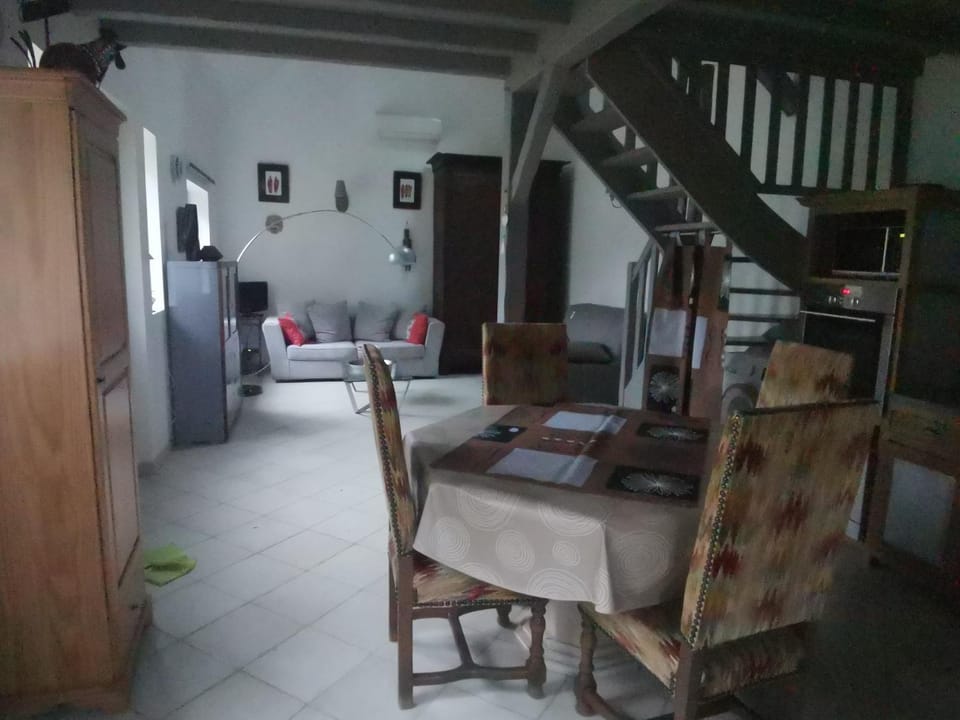 Refuge du bord de l'étang House in Centre-Val de Loire