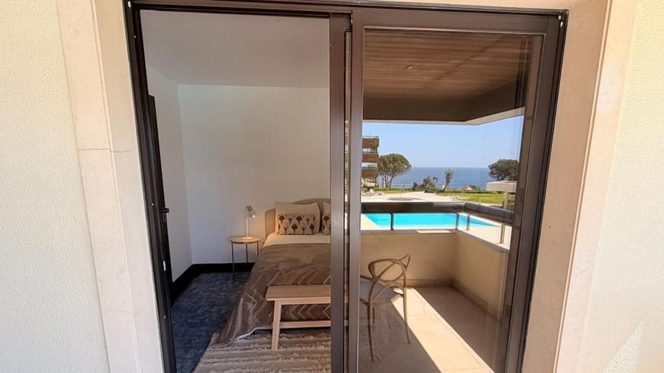 Ocean view one bedroom apartment in Guia, Cascais Apartment in Cascais