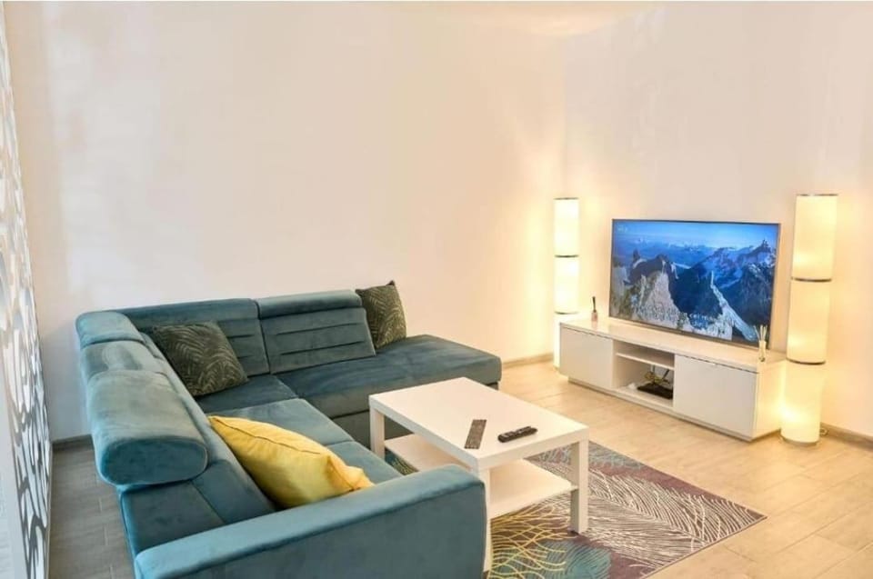Seaside Harmony - Alezzi M27 Apartment in Constanța County