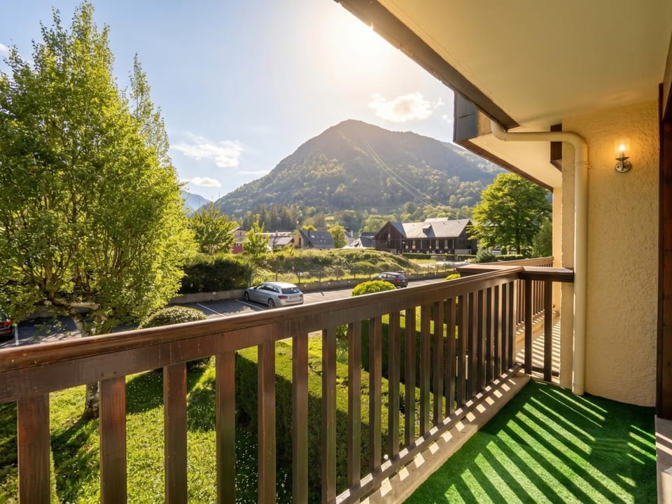 Property building, Nearby landmark, Natural landscape, View (from property/room), Balcony/Terrace, Mountain view