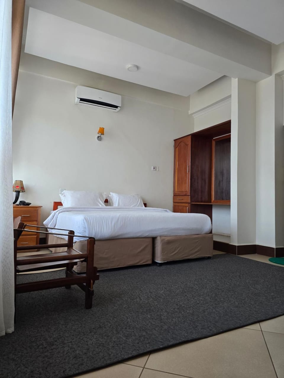 Bedroom, air conditioner