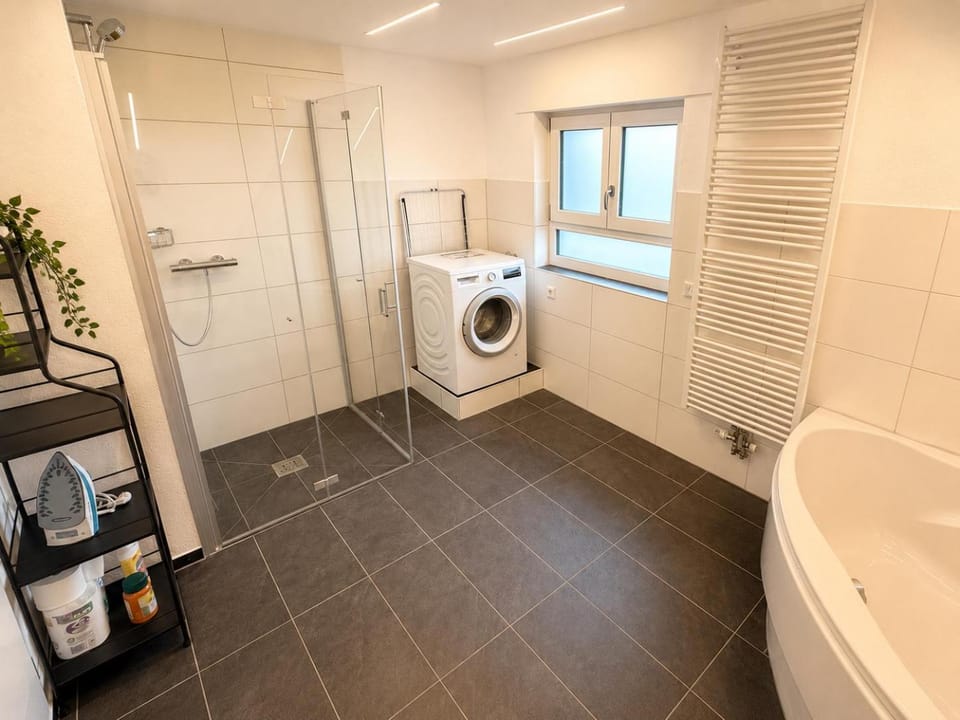 Bathroom, Bath