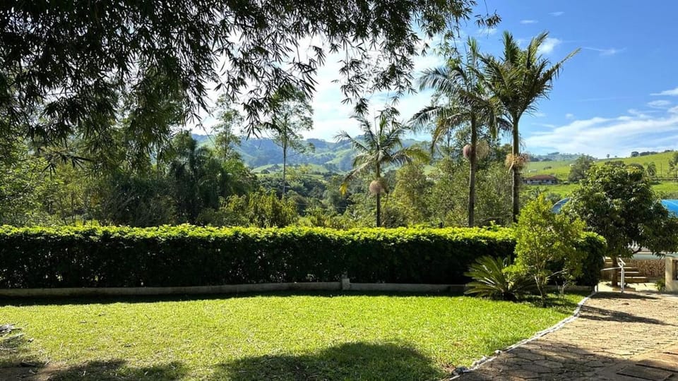 Sítio Bela Vista Refúgio com Lazer Completo House in State of São Paulo