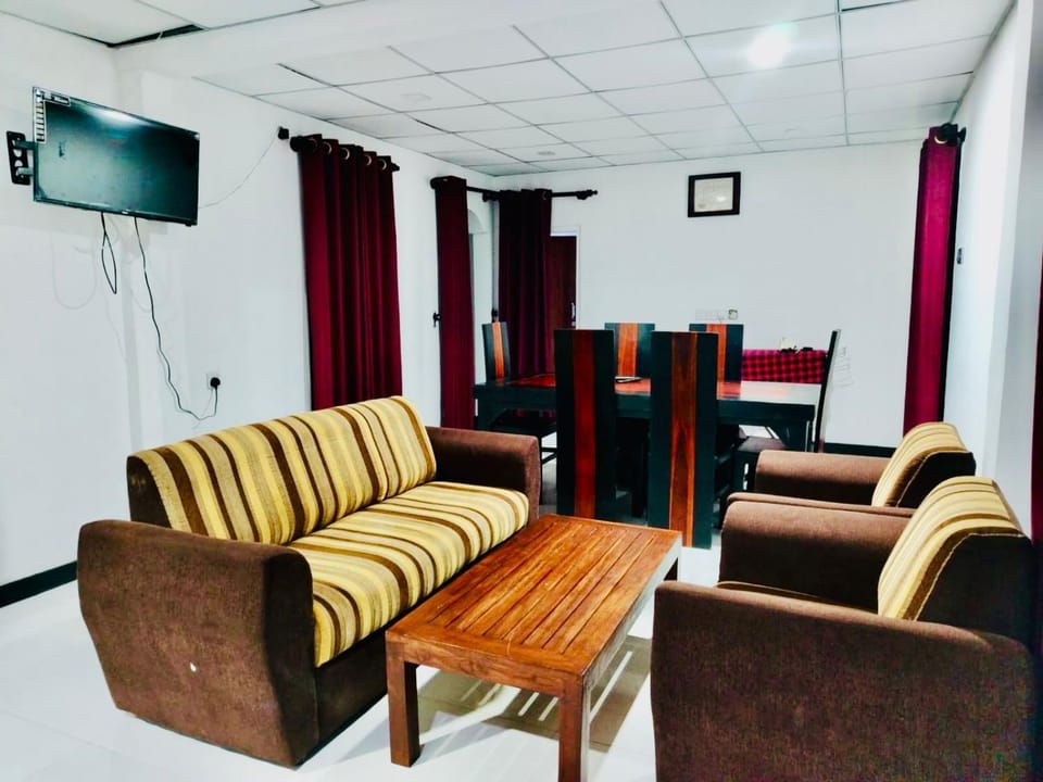 Malwathu oya resort Hotel in Sri Lanka